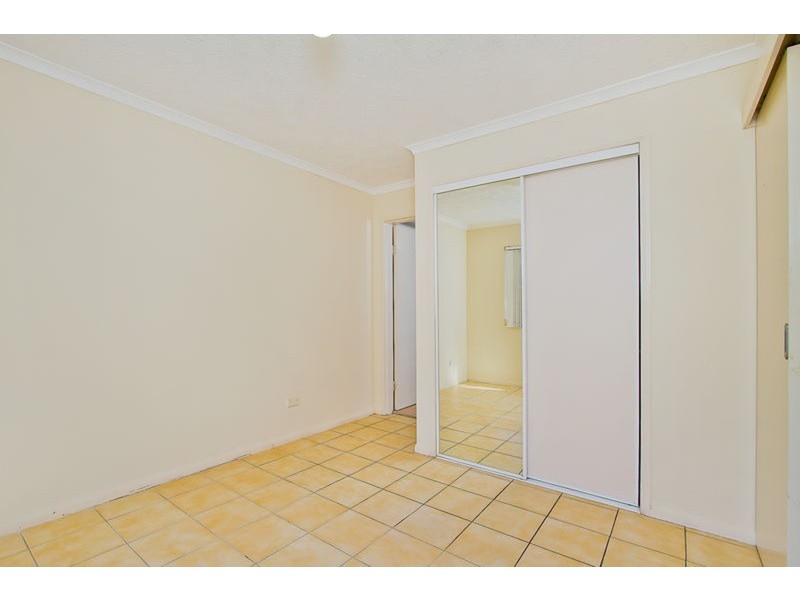 Unit 2 & Unit 11/4 Adori Street, Surfers Paradise QLD 4217