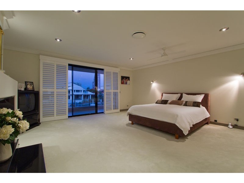 Paradise Waters QLD 4217