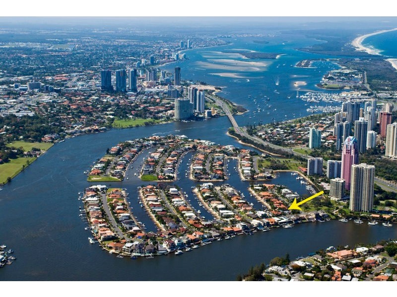 17 Admiralty Drive, Paradise Waters QLD 4217