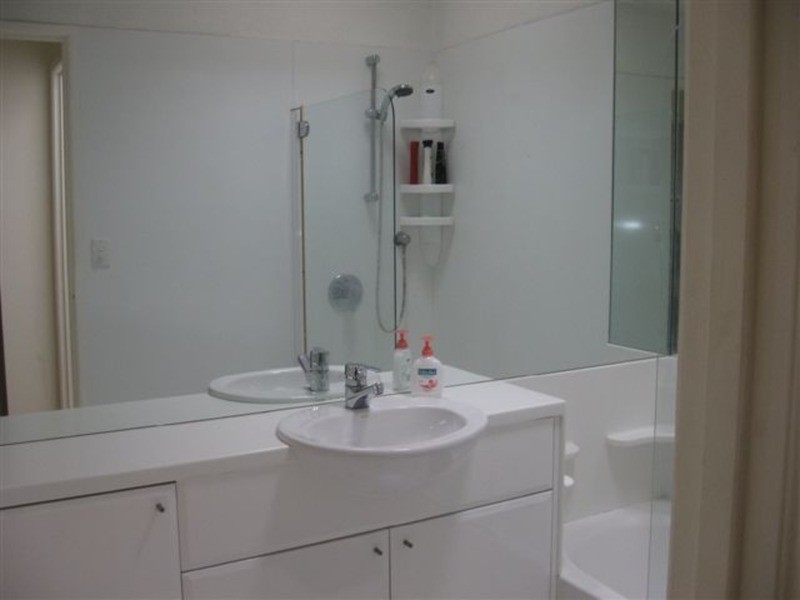 2/10 Orvieto  Avenue, Mermaid Beach QLD 4218