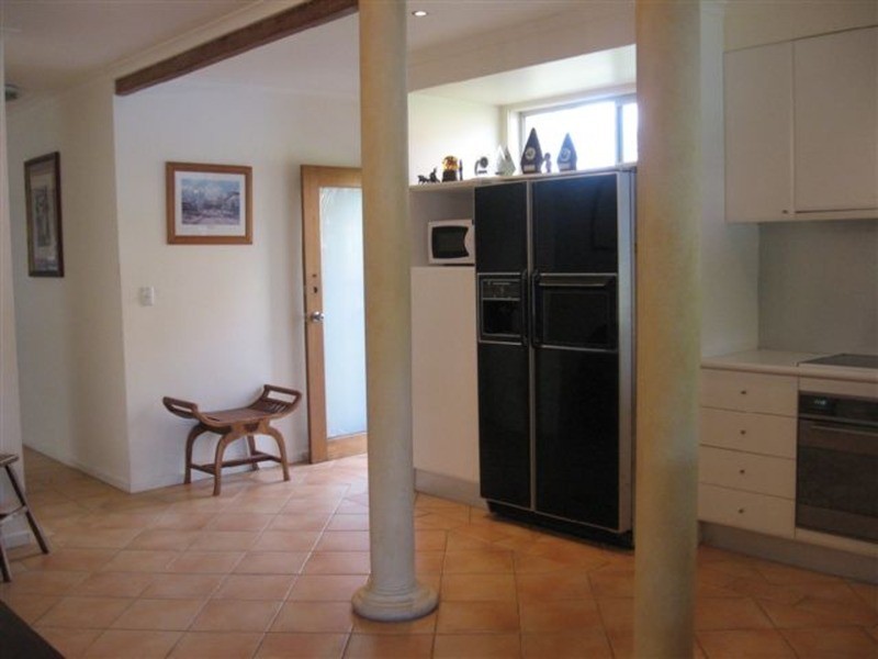 2/10 Orvieto  Avenue, Mermaid Beach QLD 4218