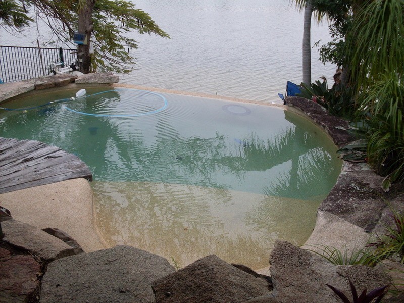 2/10 Orvieto  Avenue, Mermaid Beach QLD 4218