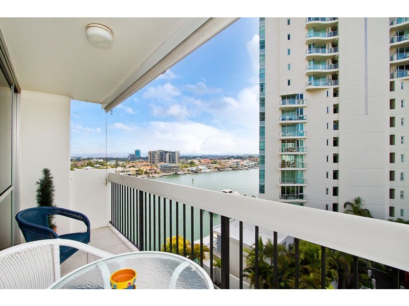 32 Riverview Parade, Surfers Paradise QLD 4217