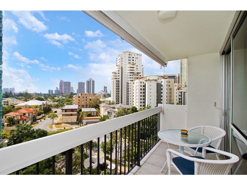 32 Riverview Parade, Surfers Paradise QLD 4217