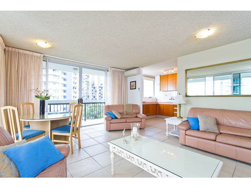 32 Riverview Parade, Surfers Paradise QLD 4217