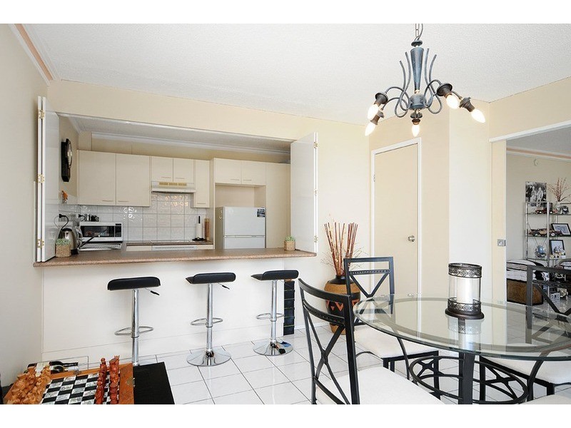 6B/2 Riverview  Parade, Surfers Paradise QLD 4217