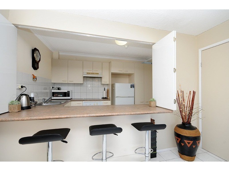 6B/2 Riverview  Parade, Surfers Paradise QLD 4217
