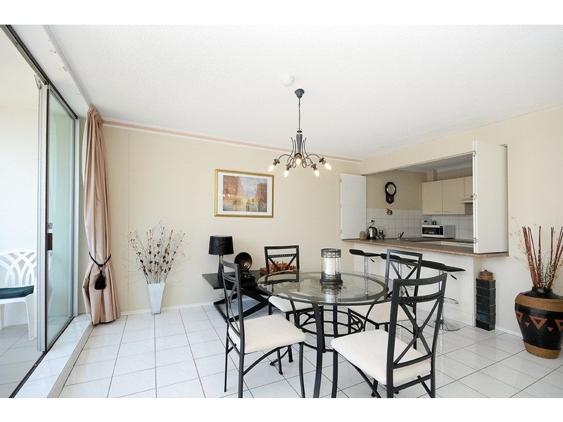 6B/2 Riverview  Parade, Surfers Paradise QLD 4217