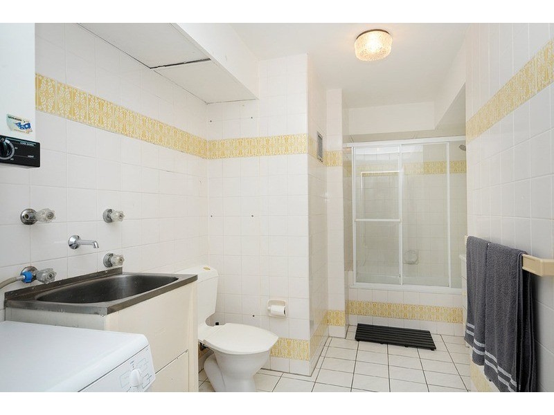 6B/2 Riverview  Parade, Surfers Paradise QLD 4217