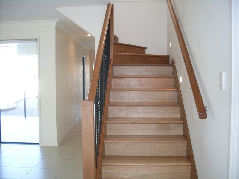 76 Boomerang  Crescent, Sorrento QLD 4217