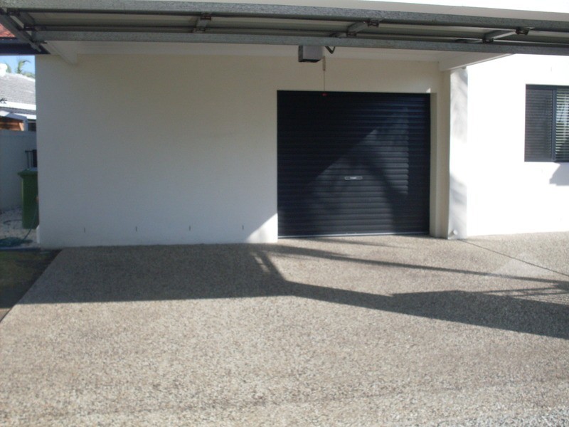 76 Boomerang  Crescent, Sorrento QLD 4217