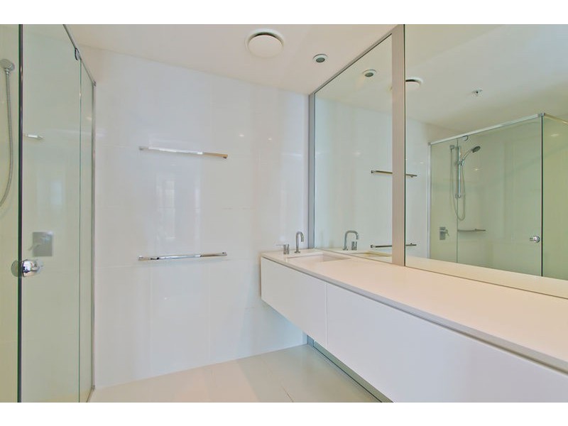 9 Hamilton Avenue, Surfers Paradise QLD 4217