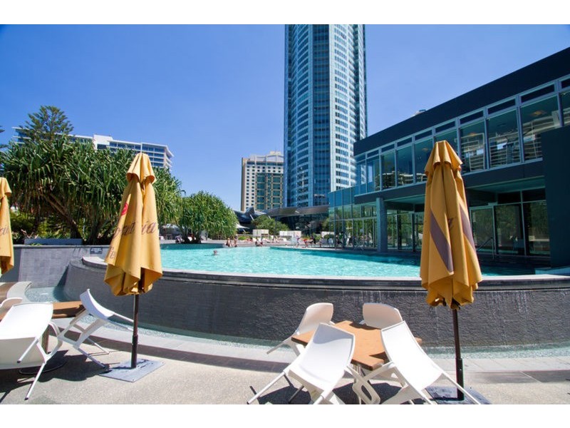 9 Hamilton Avenue, Surfers Paradise QLD 4217