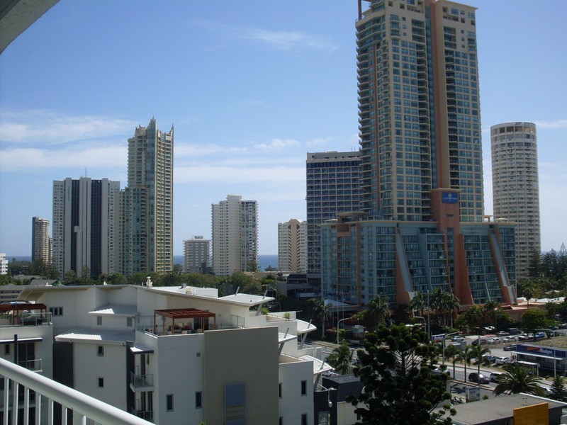 40/19 Riverview Parade, Surfers Paradise QLD 4217