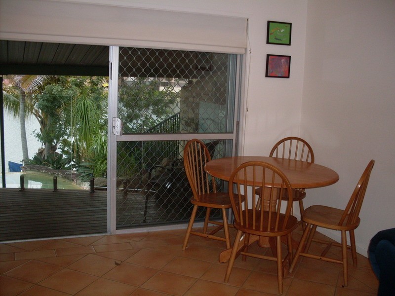 2/10 Orvieto  Avenue, Mermaid Beach QLD 4218