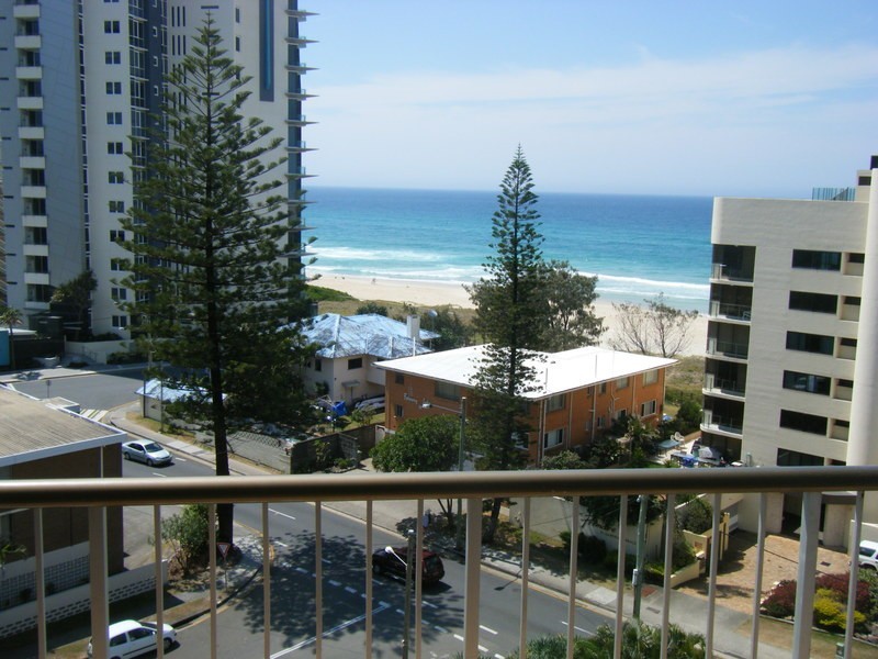 10 Vista Street, Surfers Paradise QLD 4217