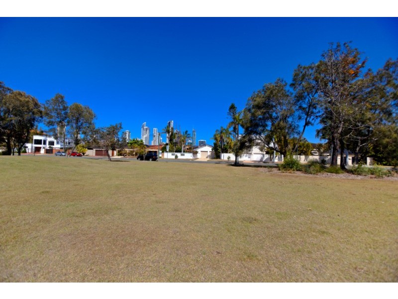 32 Southern Cross Drive, Surfers Paradise QLD 4217