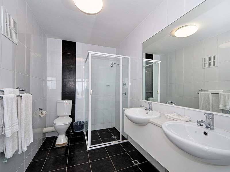 2 Riverview  Parade, Surfers Paradise QLD 4217