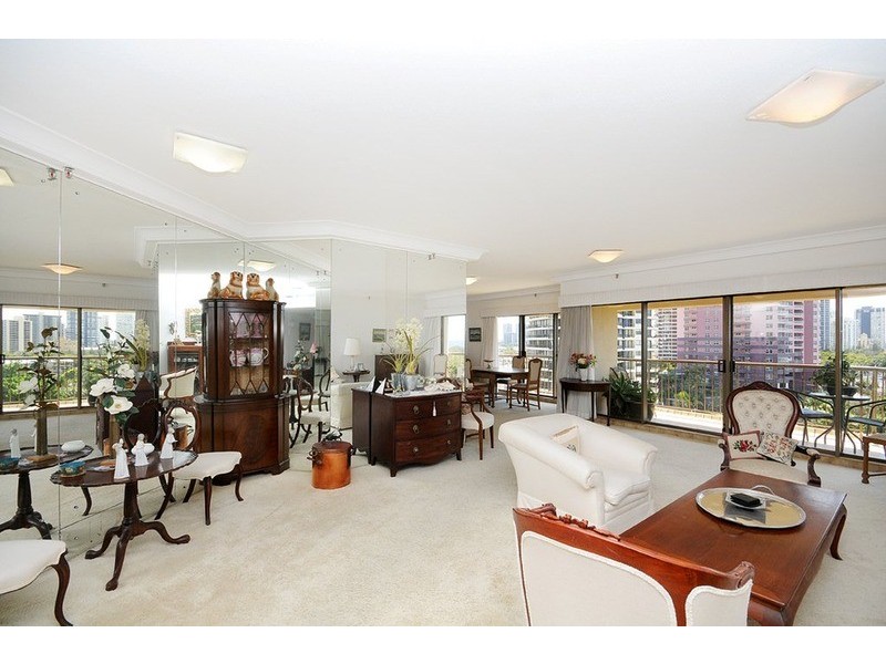 36/’Atlantis West’ 2 Admiralty Drive, Paradise Waters QLD 4217