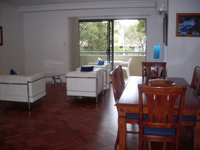 6/25 Chester  Terrace, Southport QLD 4215