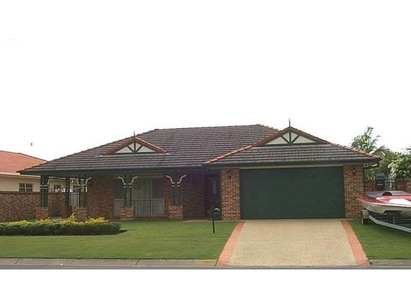 10 Tristan Court, Benowa QLD 4217