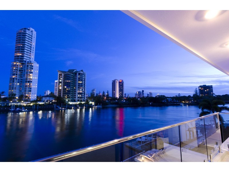 Isle Of Capri QLD 4217