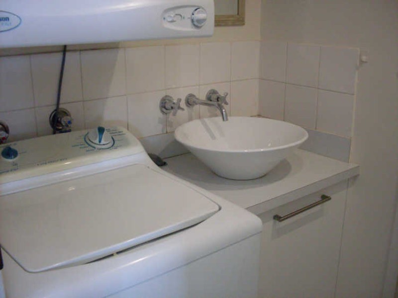 2943 Gold Coast Highway, Surfers Paradise QLD 4217