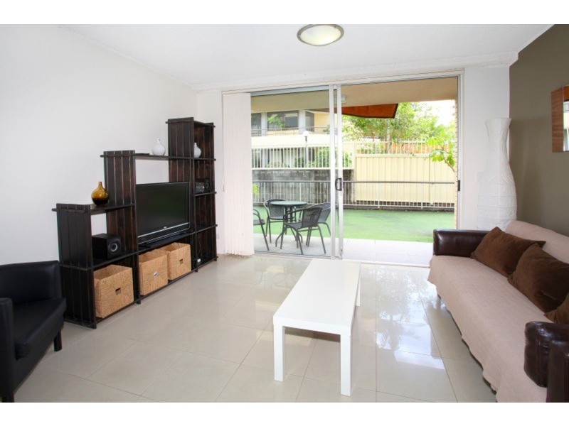 1/26 Aubrey, Surfers Paradise QLD 4217