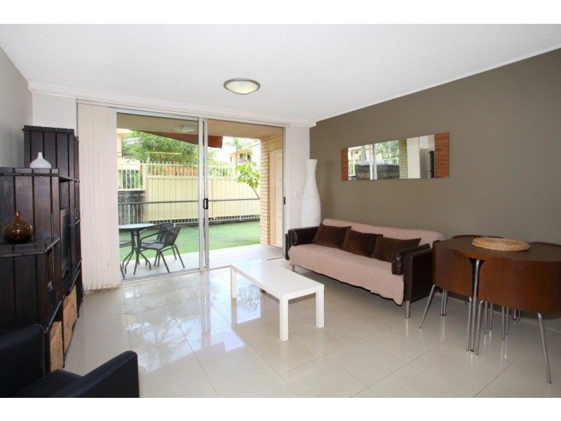 1/26 Aubrey, Surfers Paradise QLD 4217