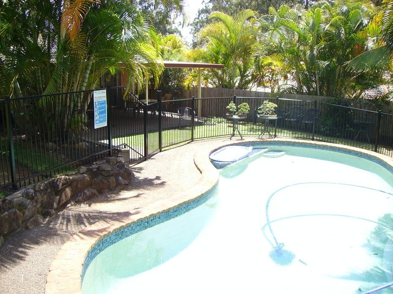 3 Tibor Court, Ashmore QLD 4214