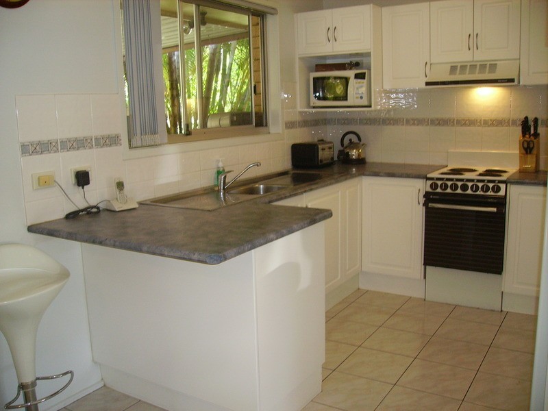 3 Tibor Court, Ashmore QLD 4214