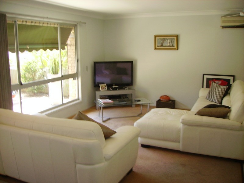 3 Tibor Court, Ashmore QLD 4214