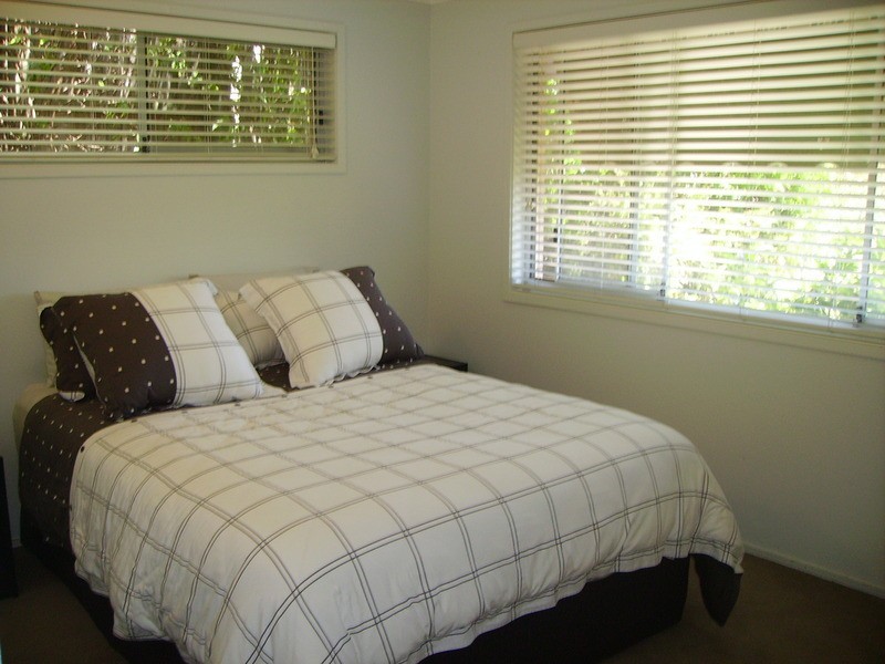 3 Tibor Court, Ashmore QLD 4214