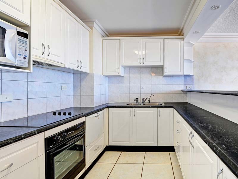 ‘Condor’ 2 Riverview Parade, Surfers Paradise QLD 4217