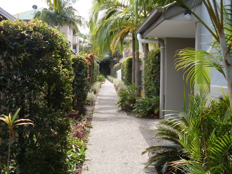 27  Walton  Street, Southport QLD 4215