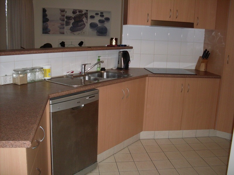 4 Proud  Street, Labrador QLD 4215