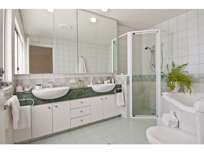 2134 ‘South Shields’ Royal Pines, Benowa QLD 4217