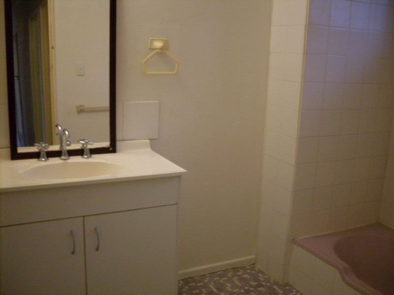 3/250 Stanhill  Drive, Chevron Island QLD 4217