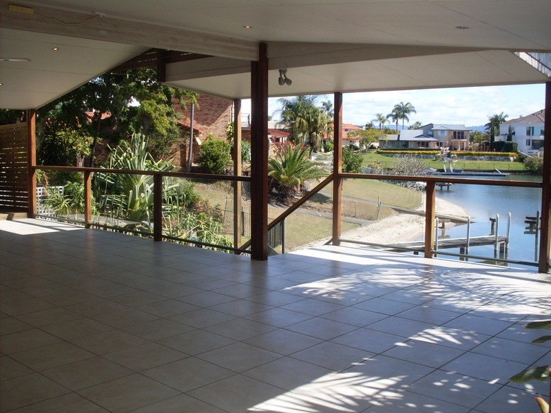30 Blair Athol Crescent, Sorrento QLD 4217
