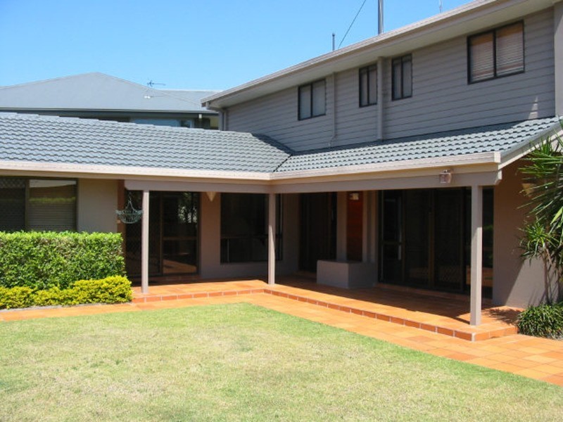 30 Blair Athol Crescent, Sorrento QLD 4217