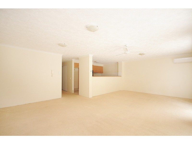 “Belle Largo”/27 Walton Street, Southport QLD 4215