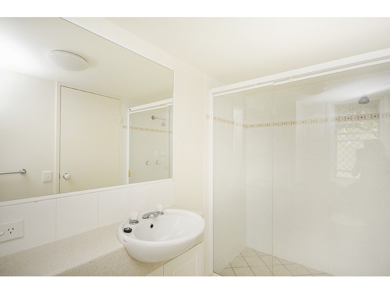 “Belle Largo”/27 Walton Street, Southport QLD 4215