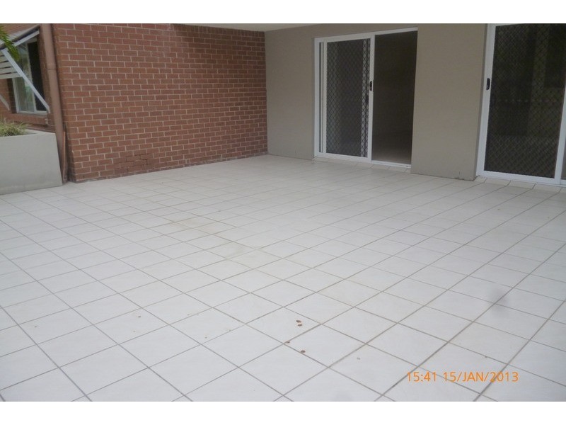 “Belle Largo”/27 Walton Street, Southport QLD 4215