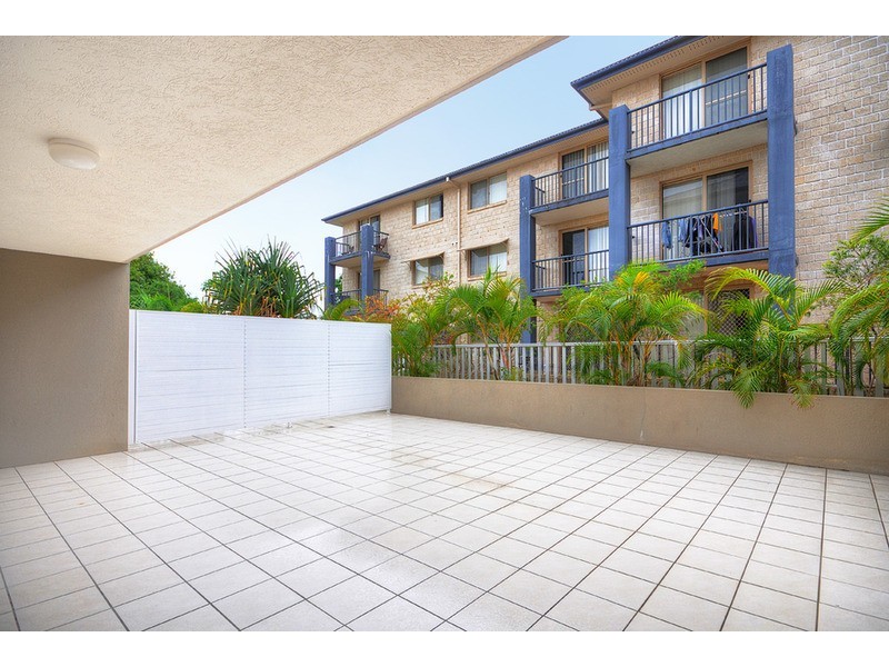 “Belle Largo”/27 Walton Street, Southport QLD 4215