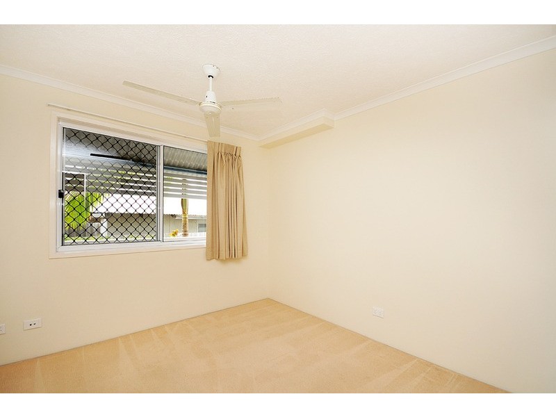 “Belle Largo”/27 Walton Street, Southport QLD 4215