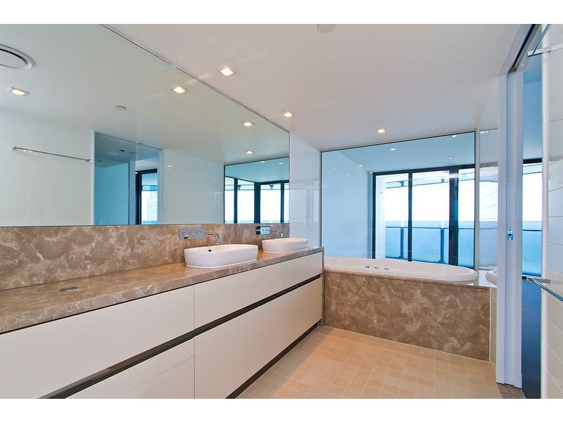 4-14 The Esplanade, Surfers Paradise QLD 4217