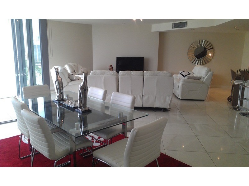 18  Fern  Street, Surfers Paradise QLD 4217