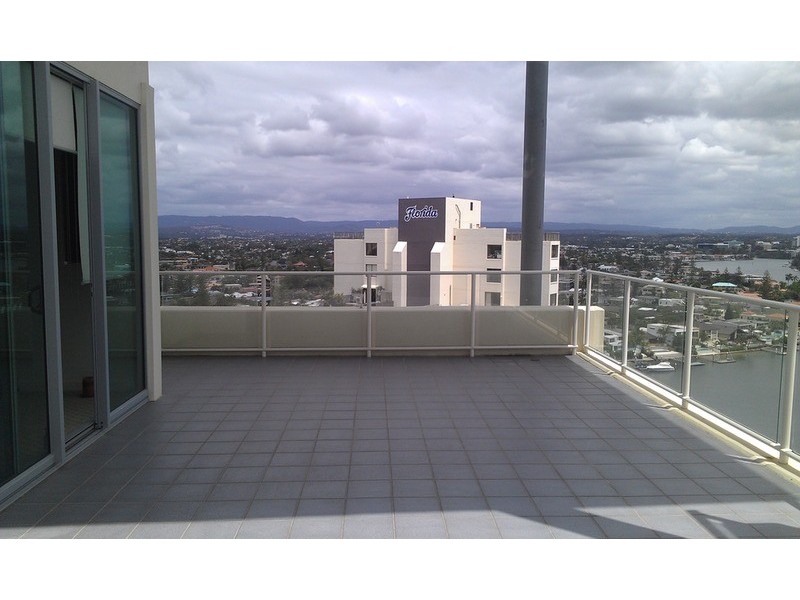 18  Fern  Street, Surfers Paradise QLD 4217