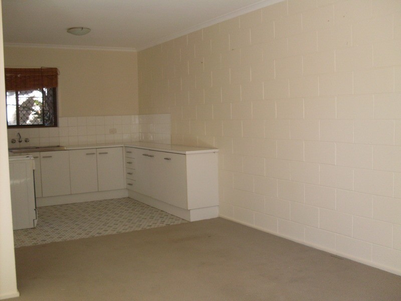 1/9 Cronin Avenue, Main Beach QLD 4217