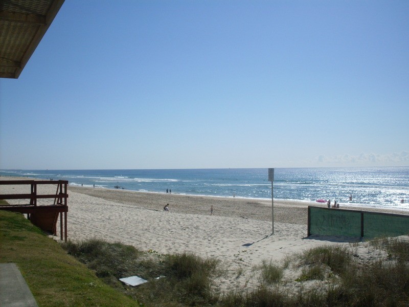 1/9 Cronin Avenue, Main Beach QLD 4217